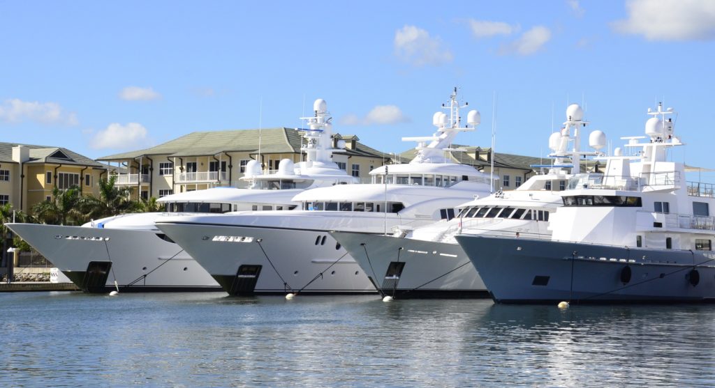 Yacht Exterior Cleaning and Detailing